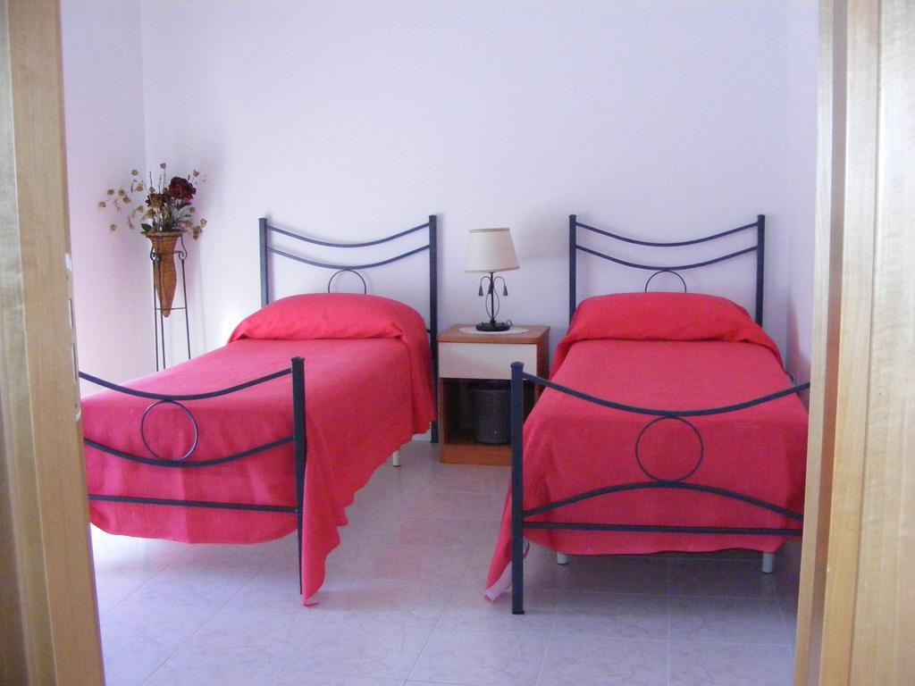 Casa Vacanze Isabella Aliano Esterno foto