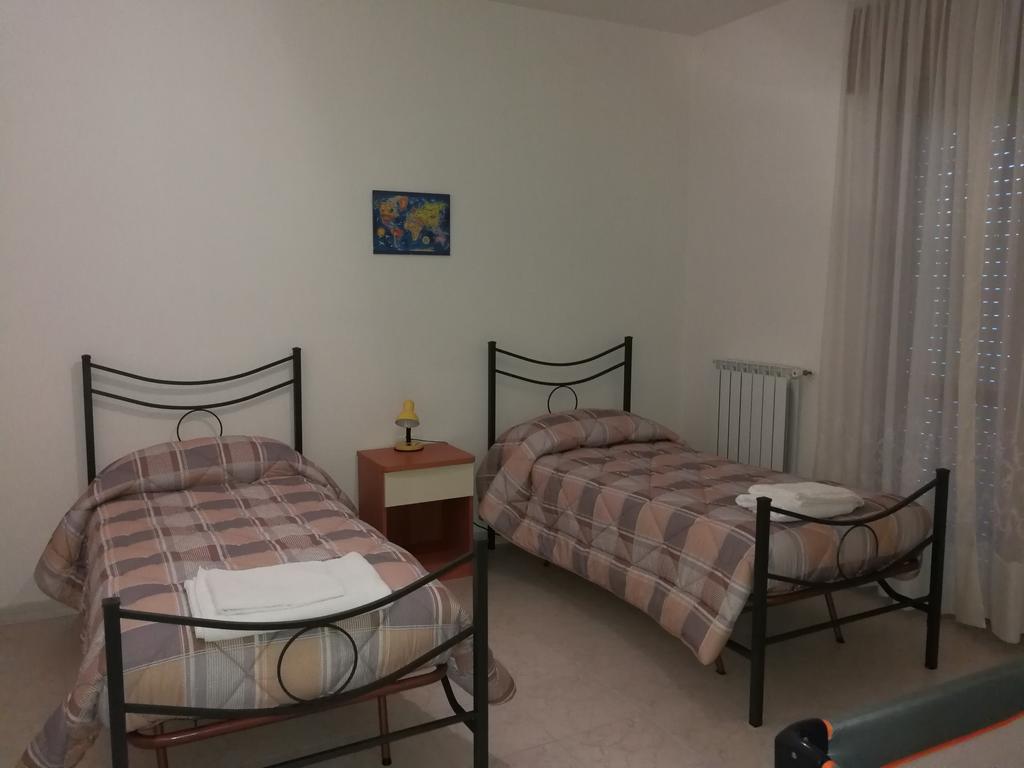 Casa Vacanze Isabella Aliano Esterno foto